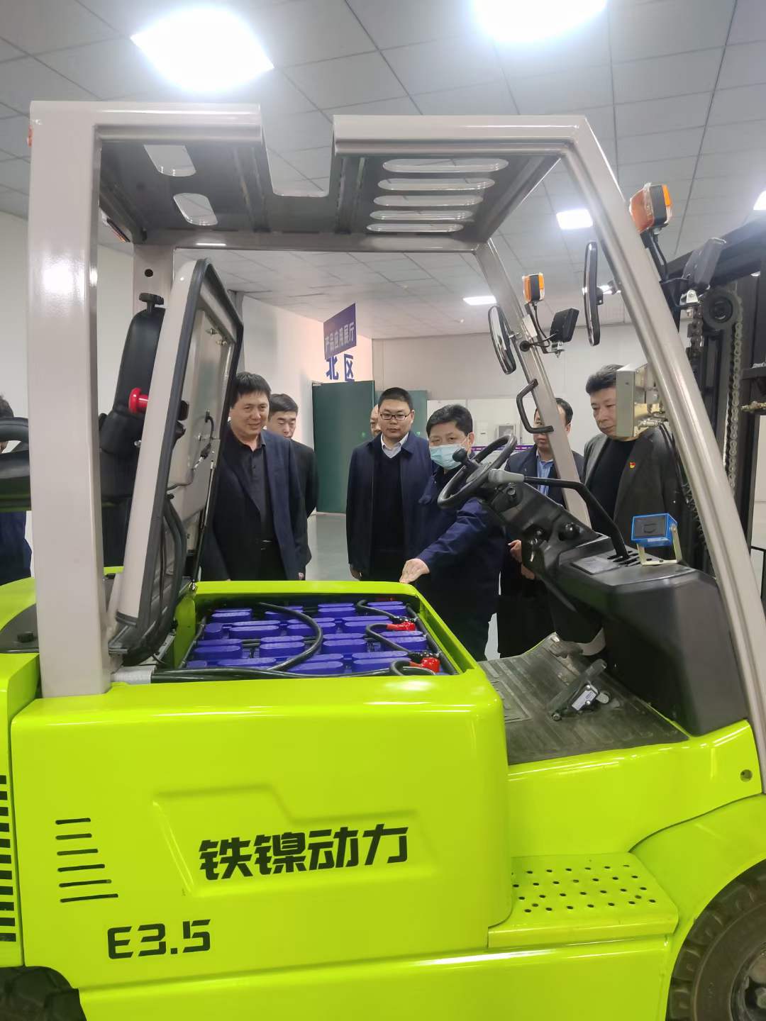 創力新能源領導參觀